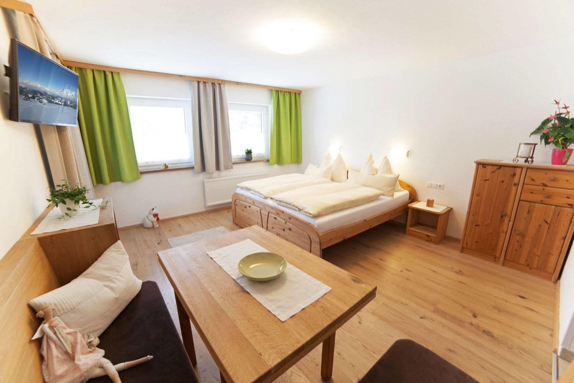 B&B Landhaus Vierthaler Филцмос Екстериор снимка